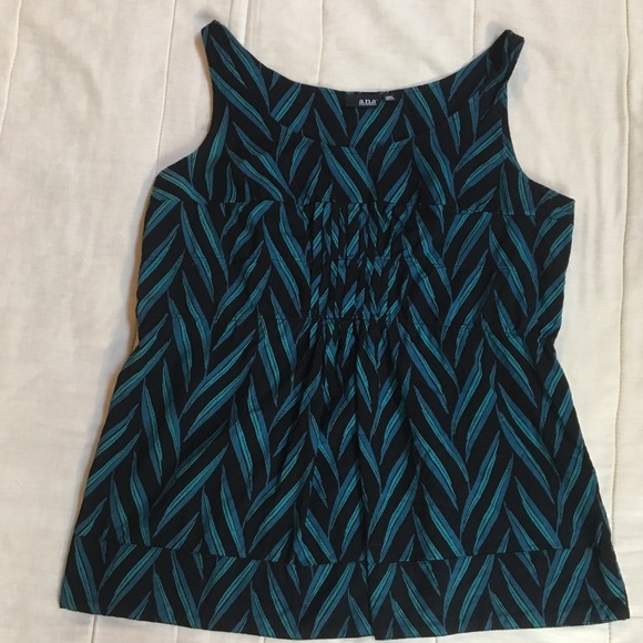 a.n.a Tops - Beautiful sleeveless top